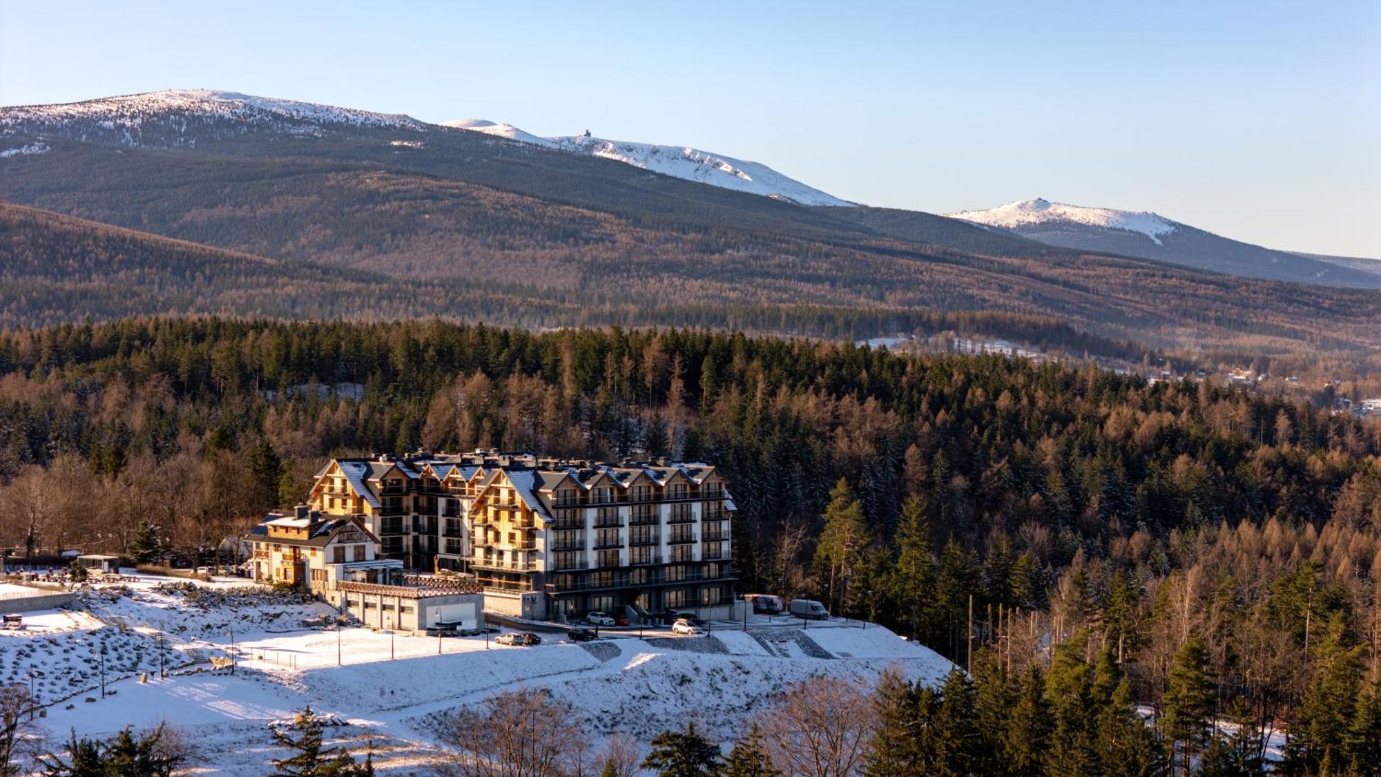 Kazalnica Family&Conference Resort Kolo Karpacza Sosnowka  Ngoại thất bức ảnh